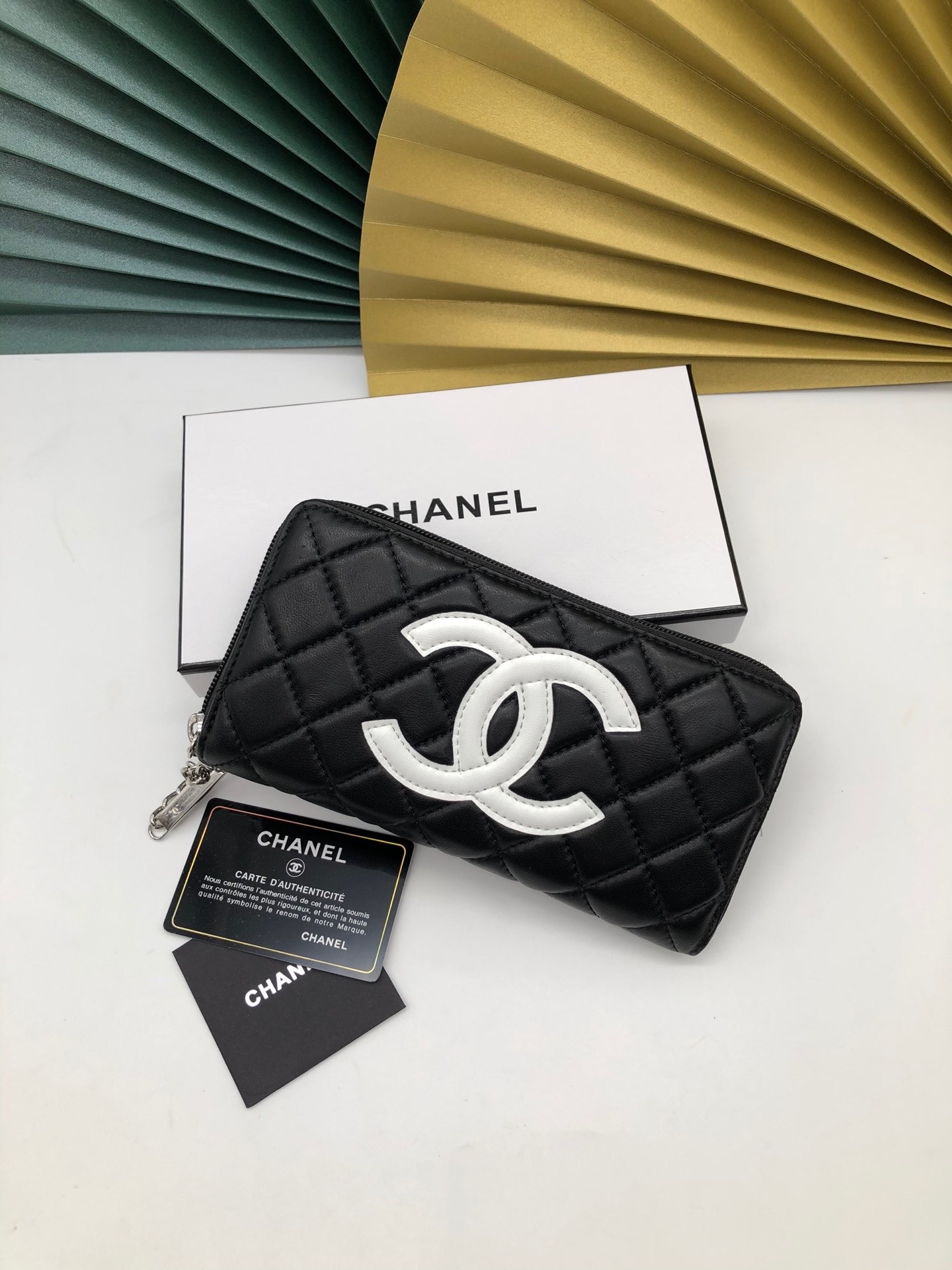 芸能人愛用Chanel シャネル 実物の写真 N品スーパーコピー財布代引き対応国内発送後払い安全必ず届く優良サイト